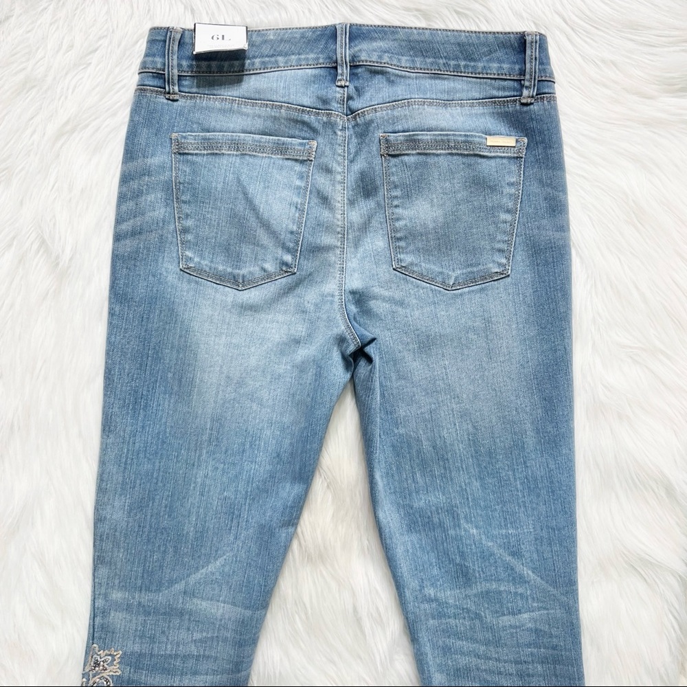 SOLD-NWT White House Black Market Embellished Skinny Jeans Size 6 Long Length - Picture 6 of 11